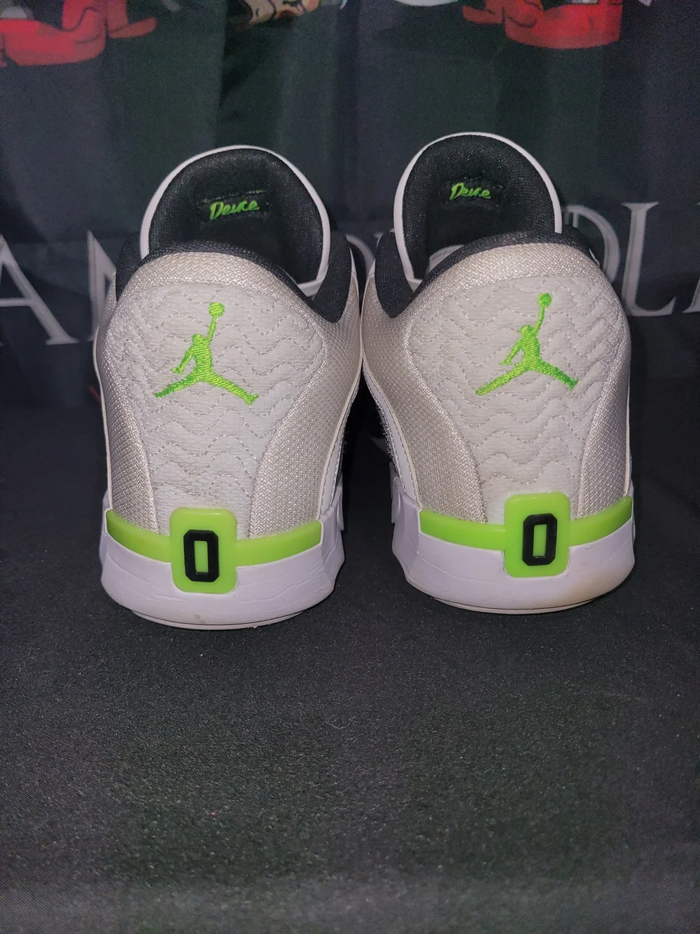 Jordan Men’s Tatum 2 Basketball Shoes - White/Gray/Neon Green
